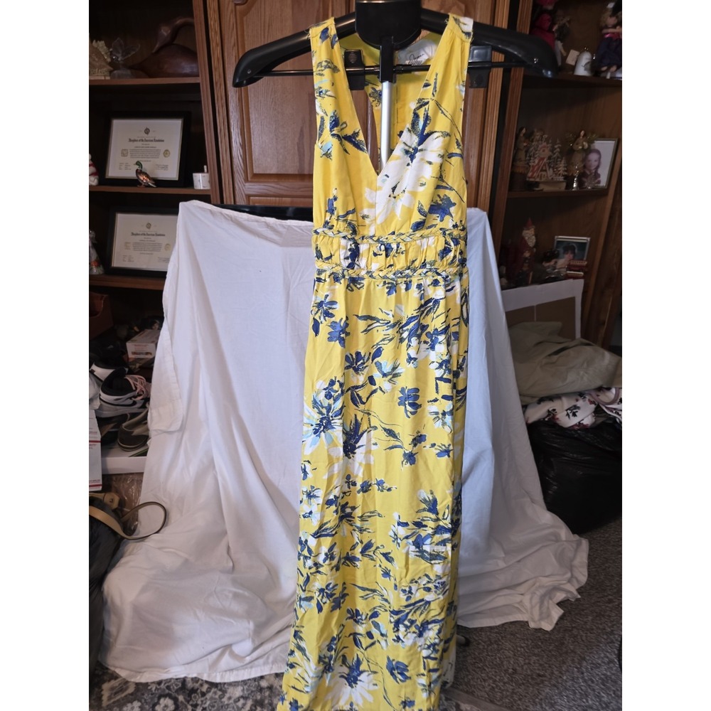 Japna Size XS Sleeveless‎ Maxi  Dress Cute Button Up Back.  15"- 17". 52" Long.